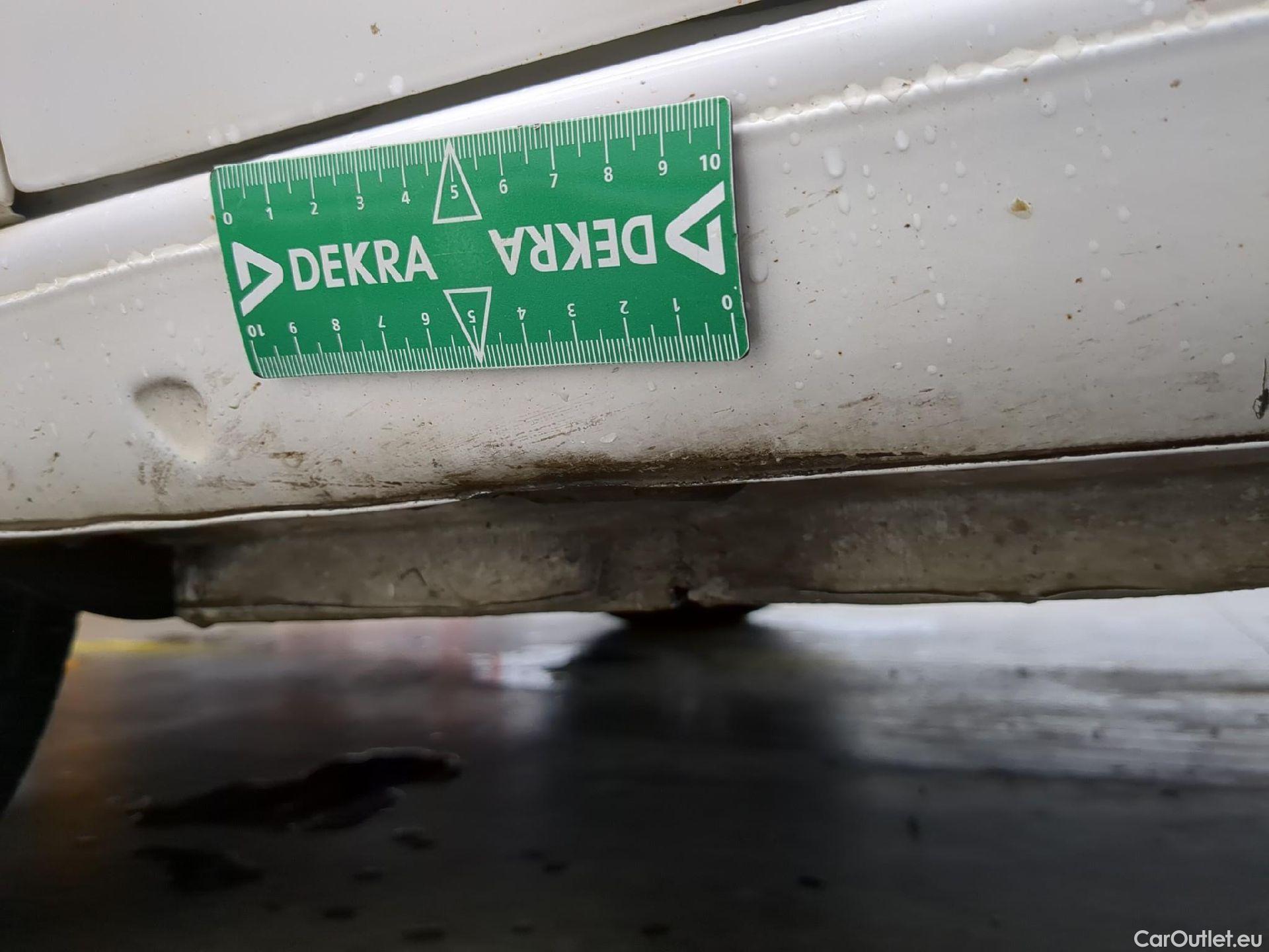  Volkswagen  Caddy VOLKSWAGEN  Van VU 4p Fourgonnette 2.0 TDI 102 Business Line #48