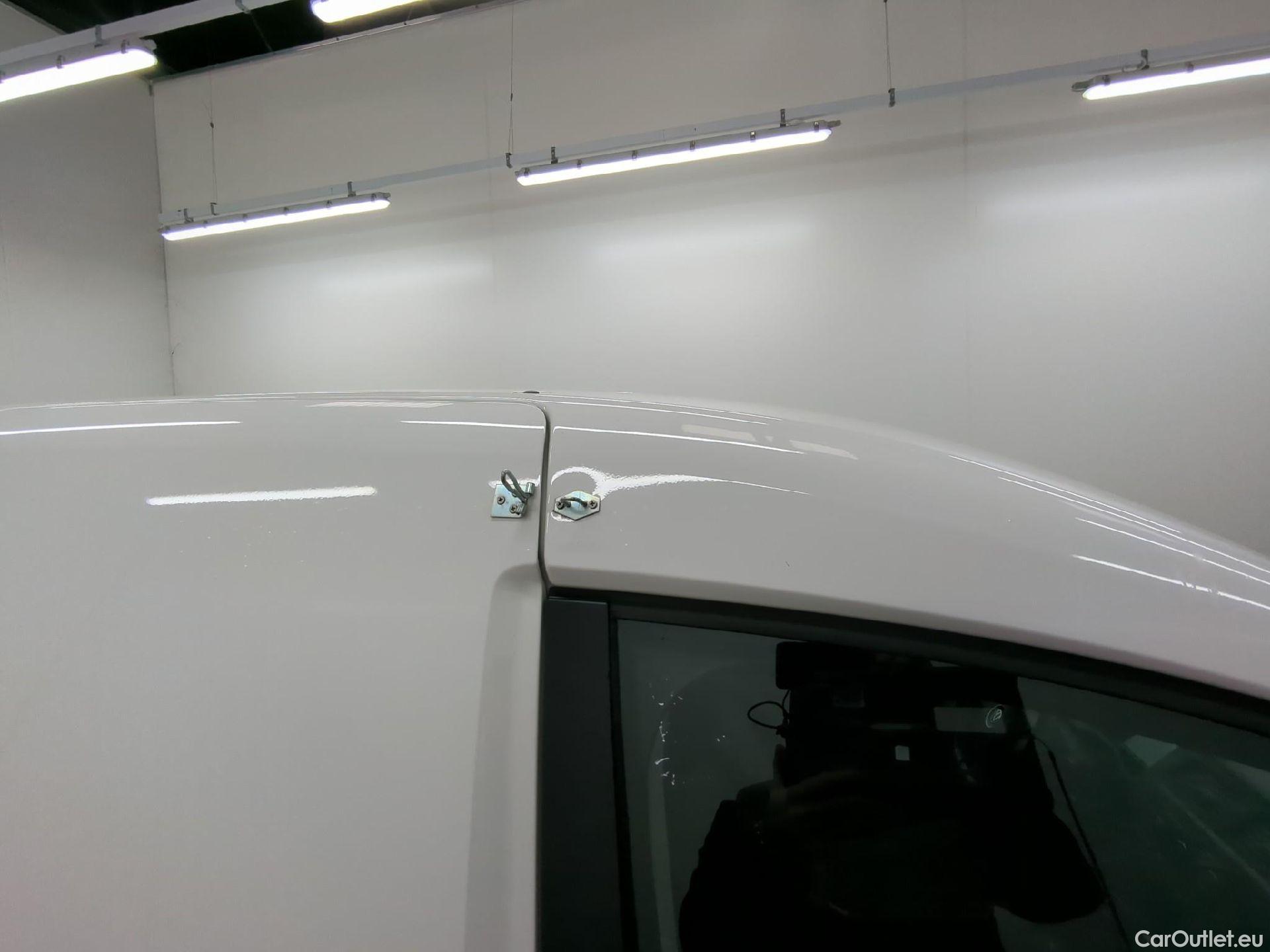  Volkswagen  Caddy VOLKSWAGEN  Van VU 4p Fourgonnette 2.0 TDI 102 Business Line #22