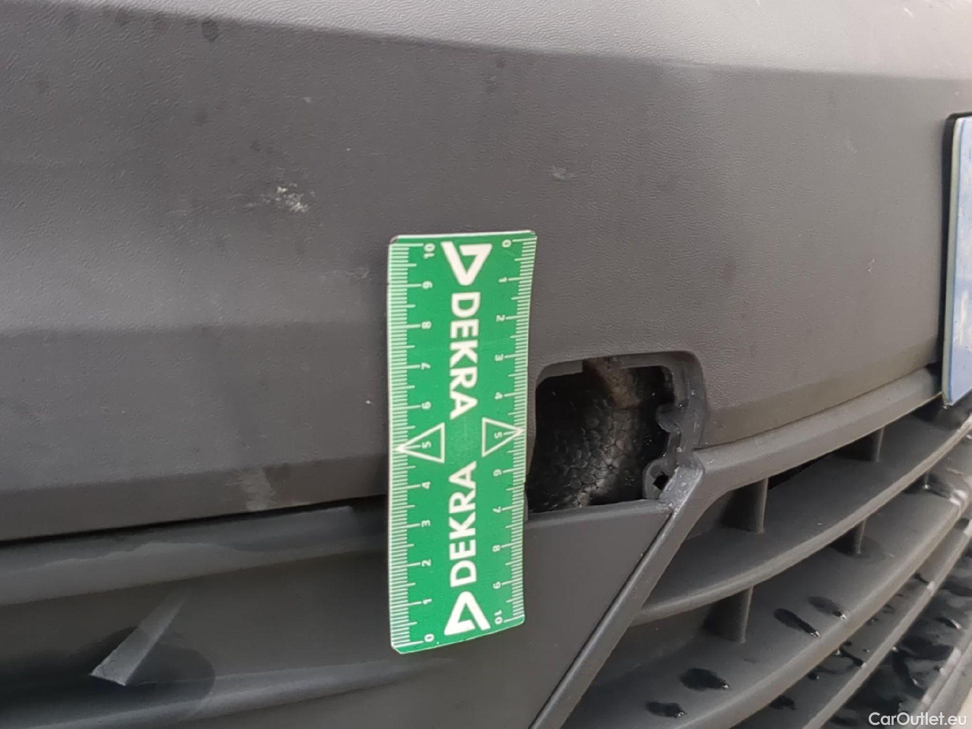  Volkswagen  Caddy VOLKSWAGEN  Van VU 4p Fourgonnette 2.0 TDI 102 Business Line #30