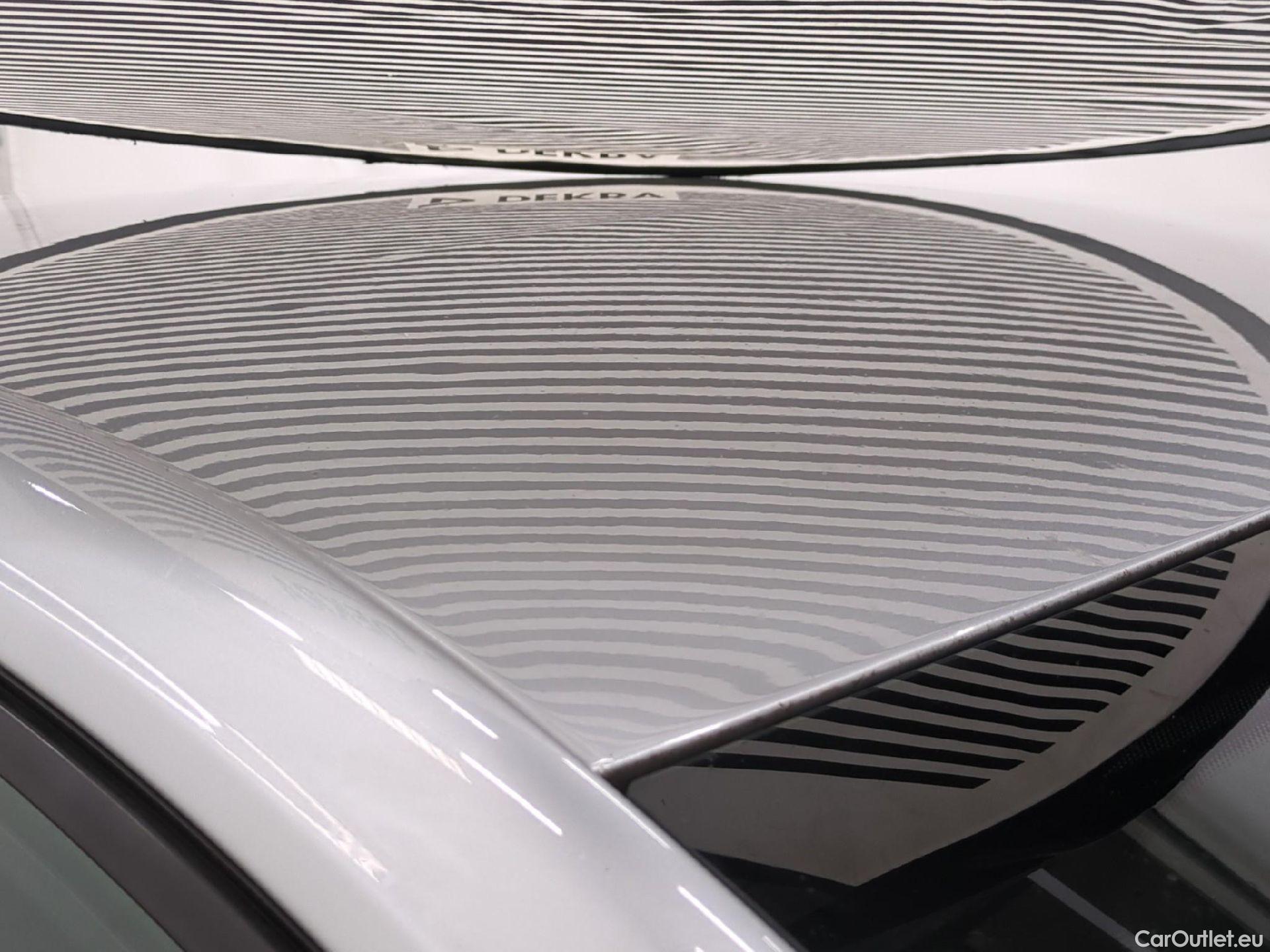  Renault  Megane RENAULT Mégane Berline / 2020 / 5P / Berline Business TCe 140 EDC FAP #15