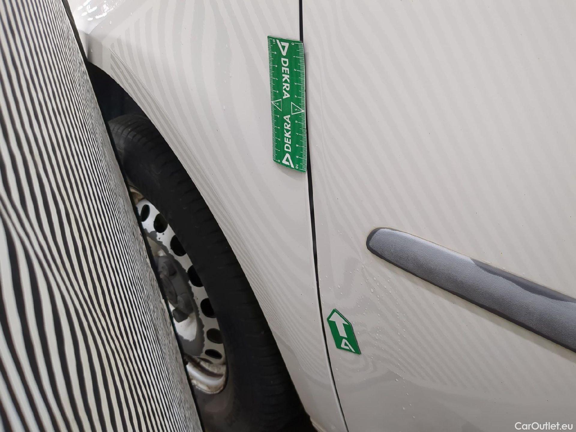  Volkswagen  Caddy VOLKSWAGEN  Van VU 4p Fourgonnette 2.0 TDI 102 Business Line #36