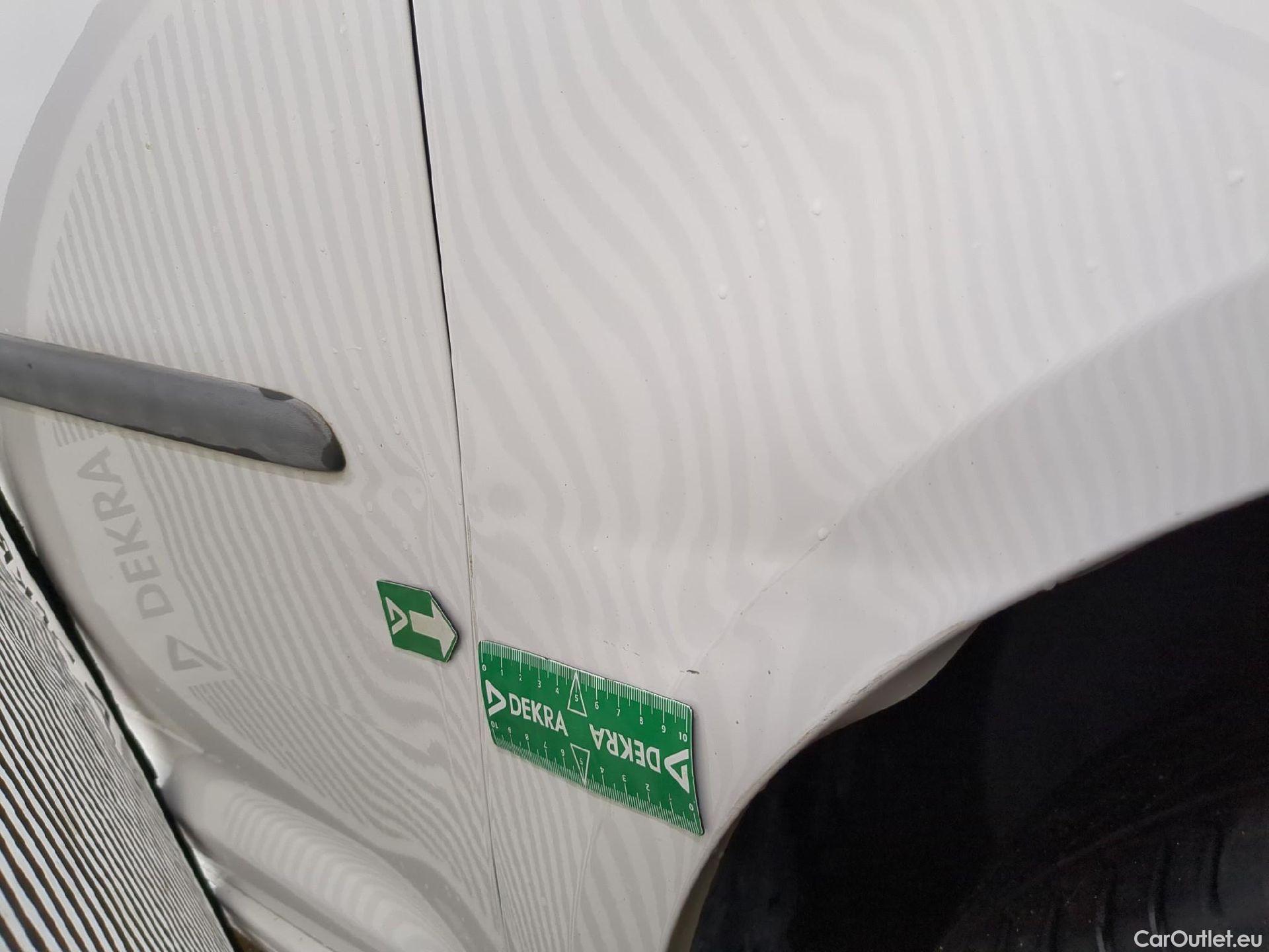  Volkswagen  Caddy VOLKSWAGEN  Van VU 4p Fourgonnette 2.0 TDI 102 Business Line #25