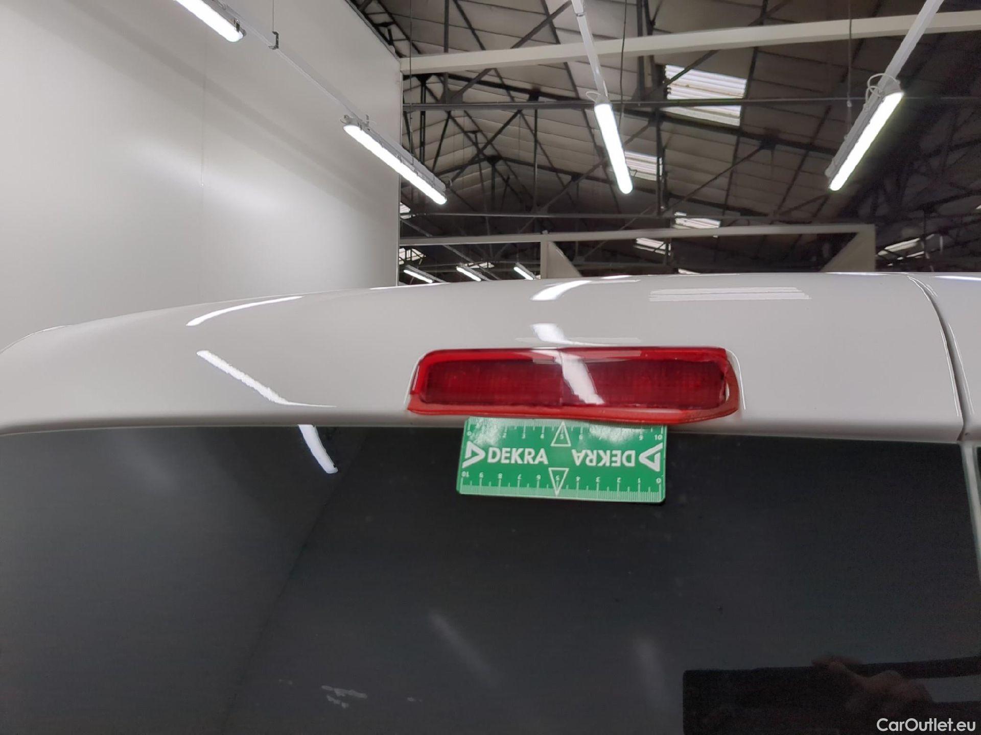  Volkswagen  Caddy VOLKSWAGEN  Van VU 4p Fourgonnette 2.0 TDI 102 Business Line #66