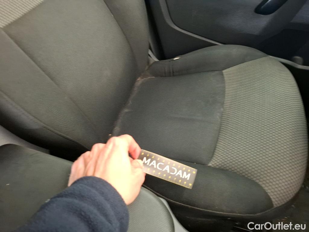  Renault  Kangoo  Express Maxi Extra (Série Spéciale) 1.5 dCi 90CV BVM5 E6 #46