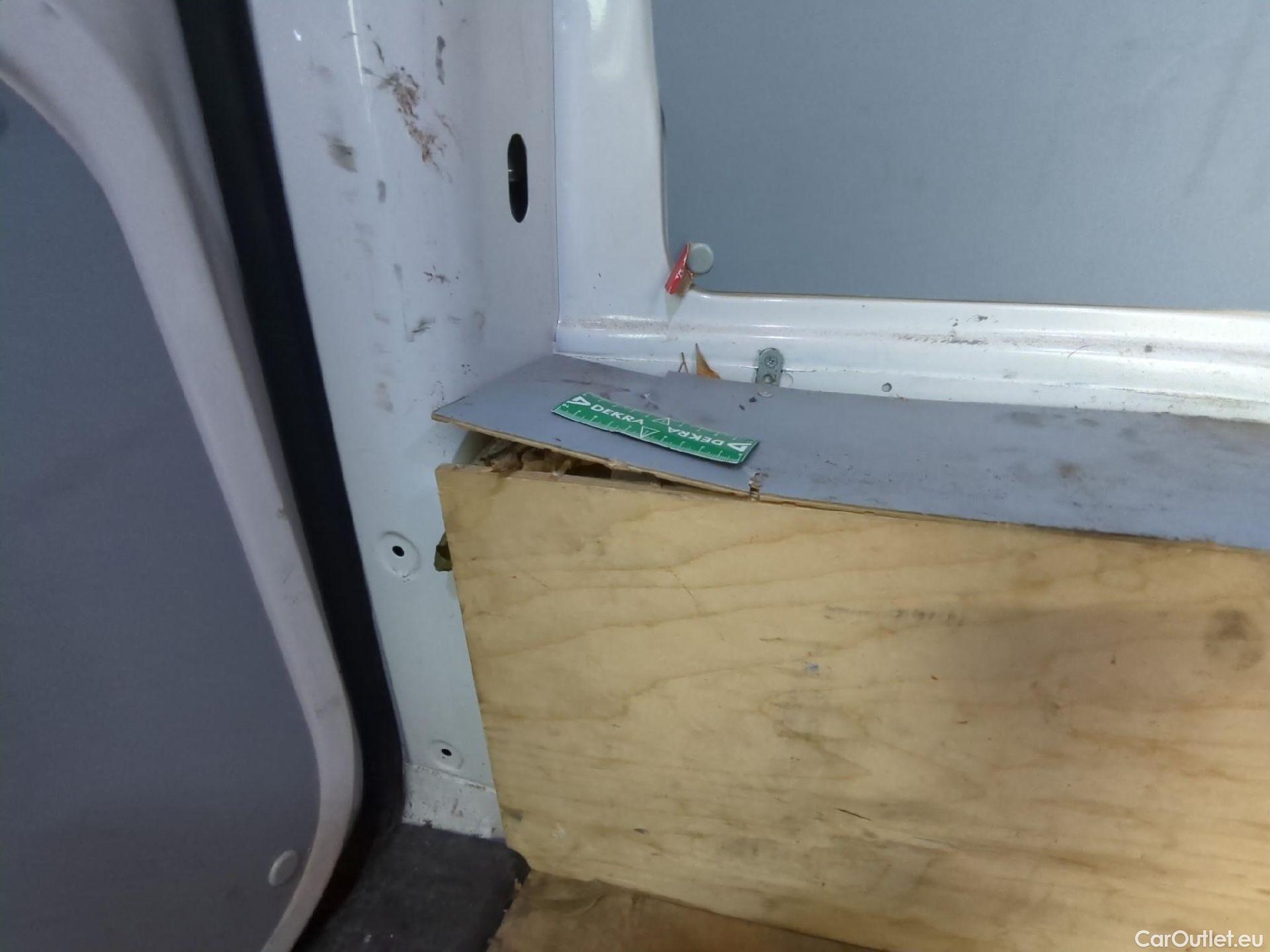  Volkswagen  Caddy VOLKSWAGEN  Van VU 4p Fourgonnette 2.0 TDI 102 Business Line #1