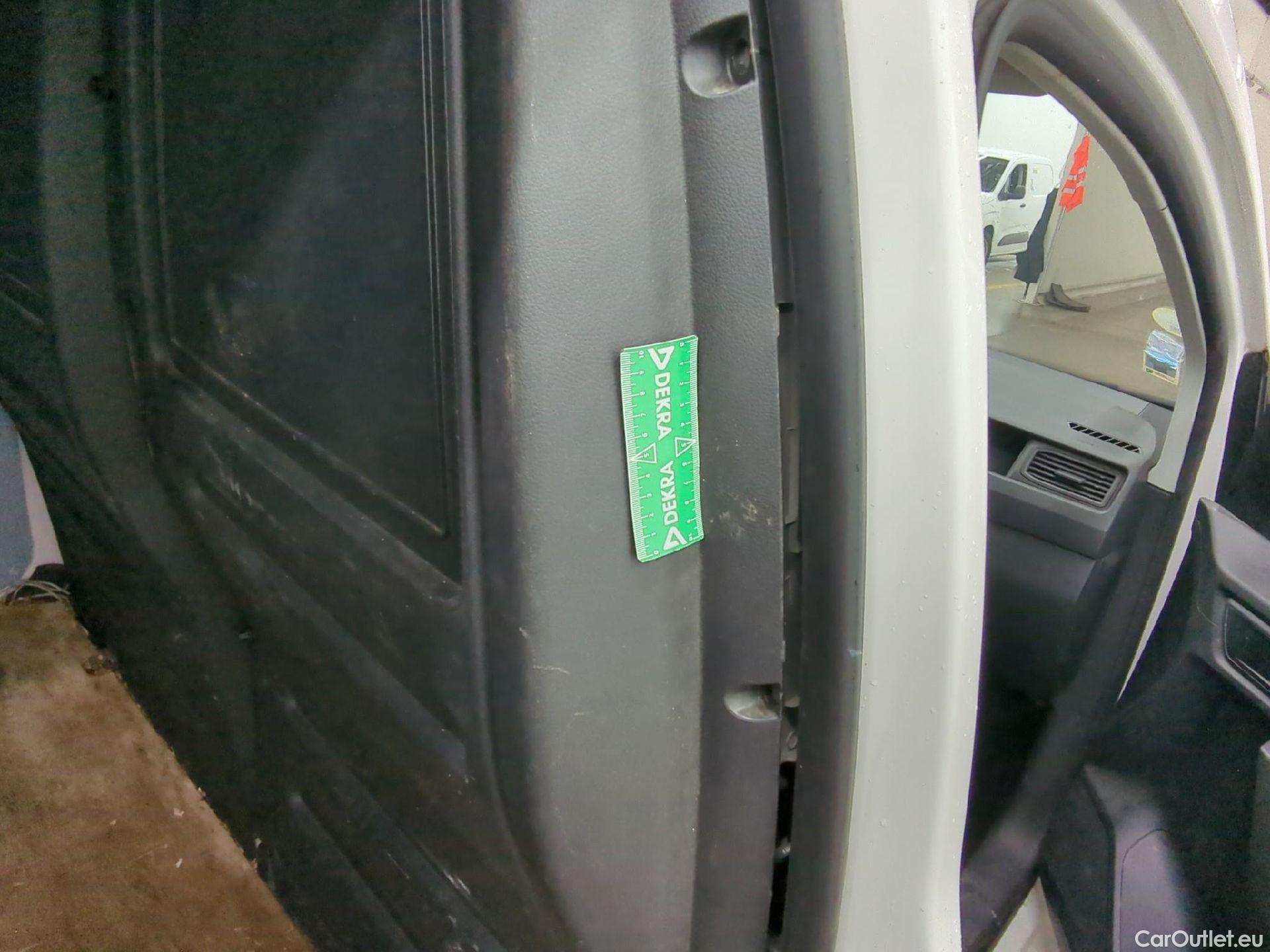  Volkswagen  Caddy VOLKSWAGEN  Van VU 4p Fourgonnette 2.0 TDI 102 Business Line #6