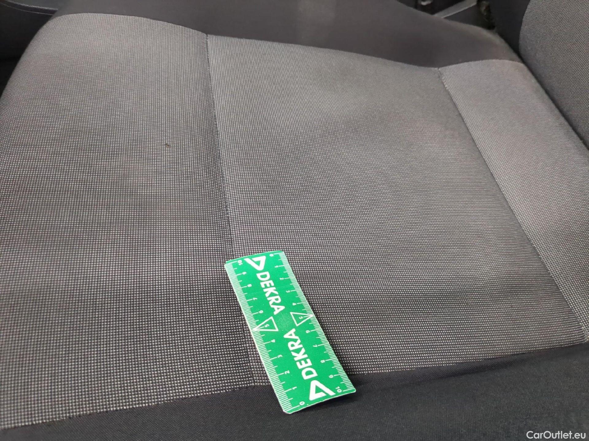  Volkswagen  Caddy VOLKSWAGEN  Van VU 4p Fourgonnette 2.0 TDI 102 Business Line #12