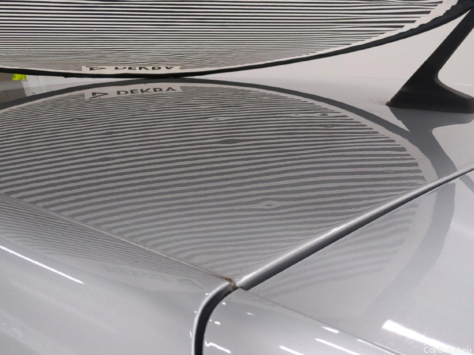  Renault  Megane RENAULT Mégane Berline / 2020 / 5P / Berline Business TCe 140 EDC FAP #11