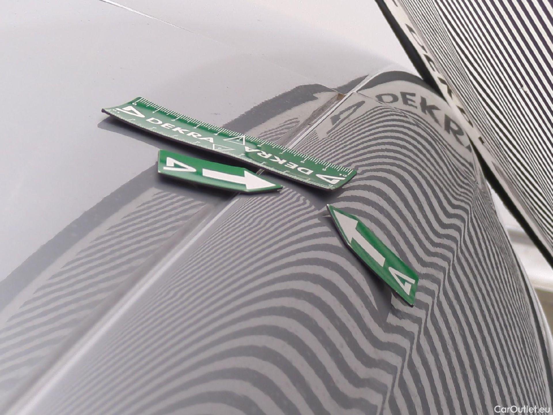  Renault  Megane RENAULT Mégane Berline / 2020 / 5P / Berline Business TCe 140 EDC FAP #36