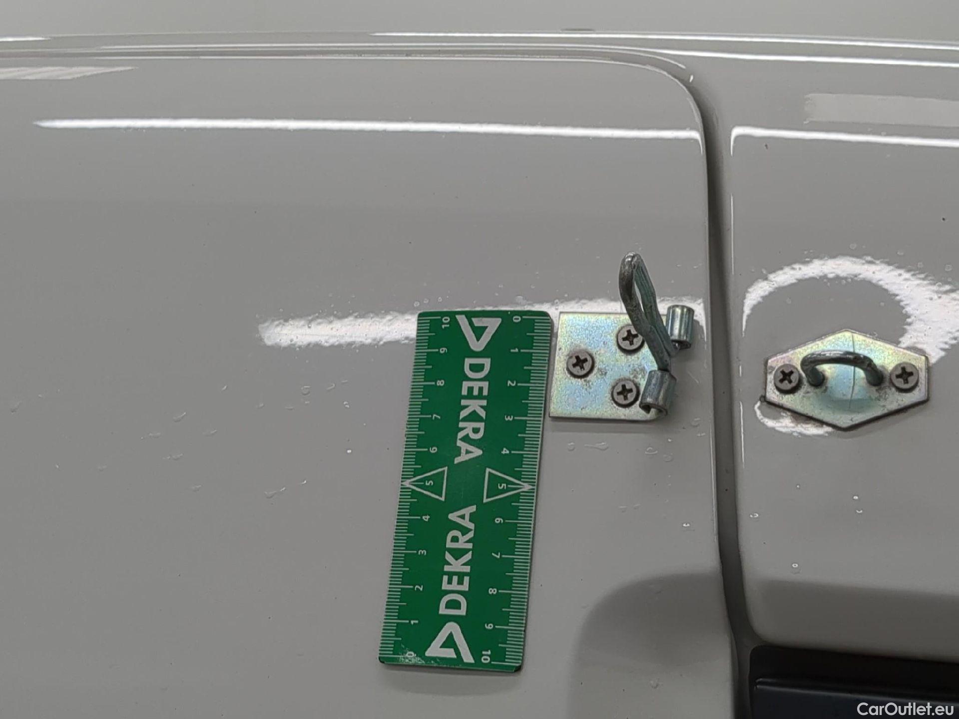  Volkswagen  Caddy VOLKSWAGEN  Van VU 4p Fourgonnette 2.0 TDI 102 Business Line #17