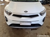  KIA  STONIC KIA  / 2017 / 5P / SUV 1.0 T-GDI 74KW MHEV STYLE #26