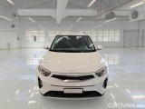  KIA  STONIC KIA  / 2017 / 5P / SUV 1.2 DPI STYLE #6