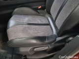  Peugeot  3008 PEUGEOT  / 2016 / 5P / SUV BLUEHDI 130 EAT8 SeS ALLURE #88