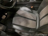  Peugeot  3008 PEUGEOT  / 2016 / 5P / SUV BLUEHDI 130 EAT8 SeS ALLURE #12