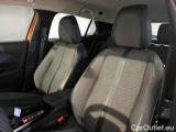  Peugeot  2008 PEUGEOT  / 2019 / 5P / CROSSOVER BLUEHDI 130 EAT8 ALLURE S/S AUT. #11