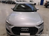  Audi  Q3 AUDI  / 2018 / 5P / SUV 35 TDI S TRONIC BUSINESS #32