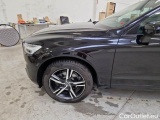  Volvo  XC60 VOLVO  / 2017 / 5P / SUV D4 GEARTR. R-DESIGN #105