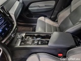  Volvo  XC60 VOLVO  / 2017 / 5P / SUV D4 GEARTR. R-DESIGN #131