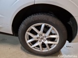  Volvo  XC60 VOLVO  / 2017 / 5P / SUV D4 GEARTR. MOMENTUM PRO #19