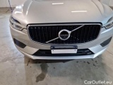  Volvo  XC60 VOLVO  / 2017 / 5P / SUV D4 GEARTR. MOMENTUM PRO #29
