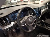  Volvo  XC60 VOLVO  / 2017 / 5P / SUV D3 BUSINESS PLUS #112