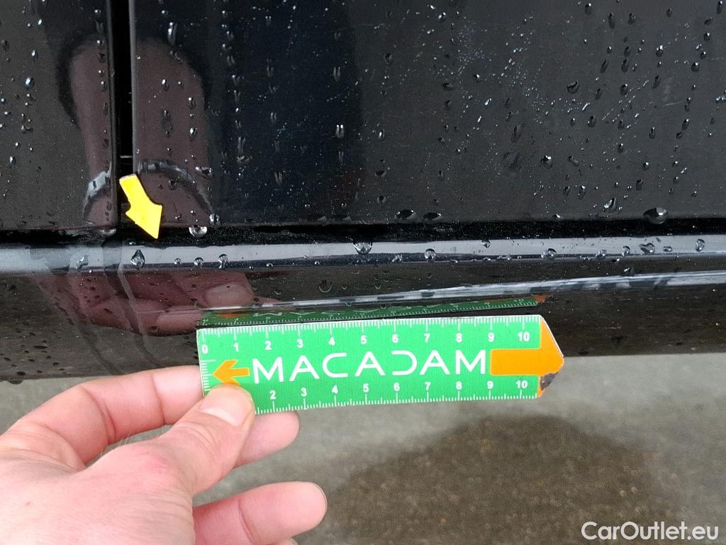  Mercedes  A-Klasse MERCEDES-BENZ Classe A Compact  2018 5P  Berline A 250 e Business Line 8GDCT #29