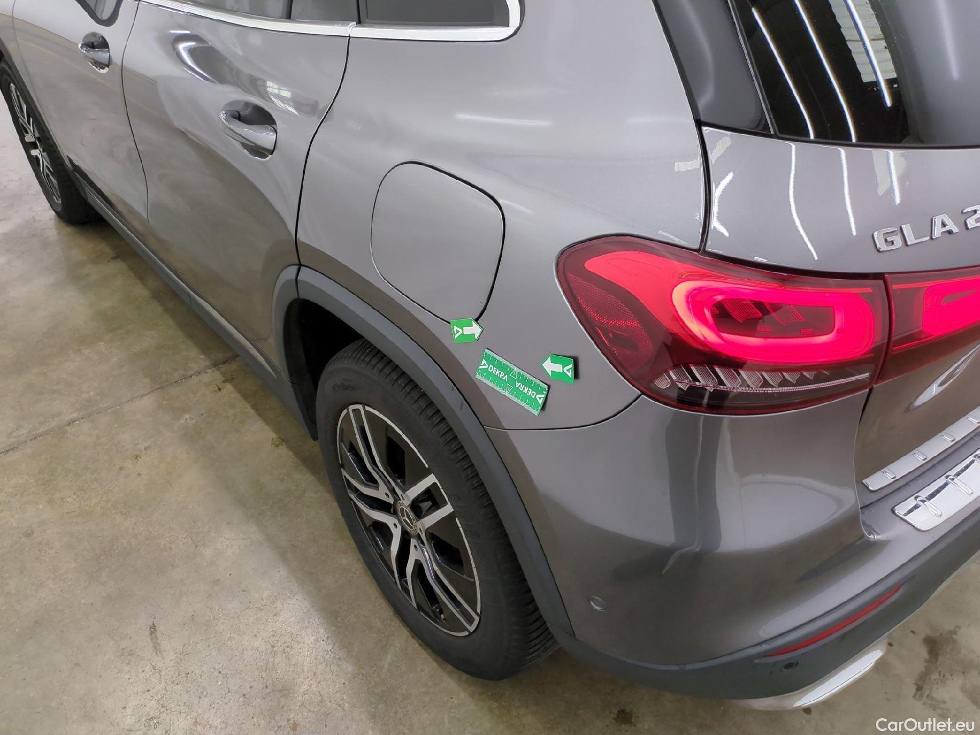  Mercedes  GLA MERCEDES-BENZ  / 2020 / 5P / SUV 1.3  250 e BUSINESS LINE DCT #28