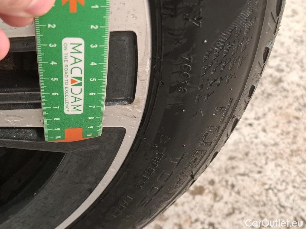  Bmw  Serie 1 BMW Série 1 / 2019 / 5P / Berline 116i DKG7 Business Design #7