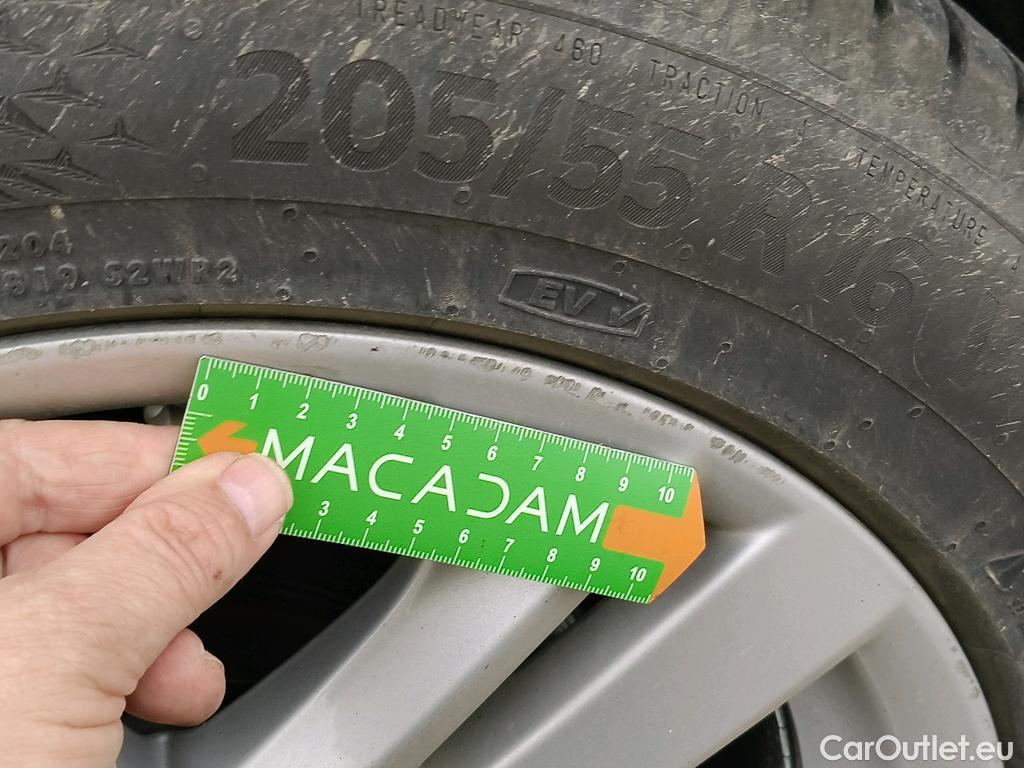  Toyota  Corolla TOYOTA  Touring Sports / 2018 / 5P / Break Hybride 122h Dynamic Business Beyond Zer #34