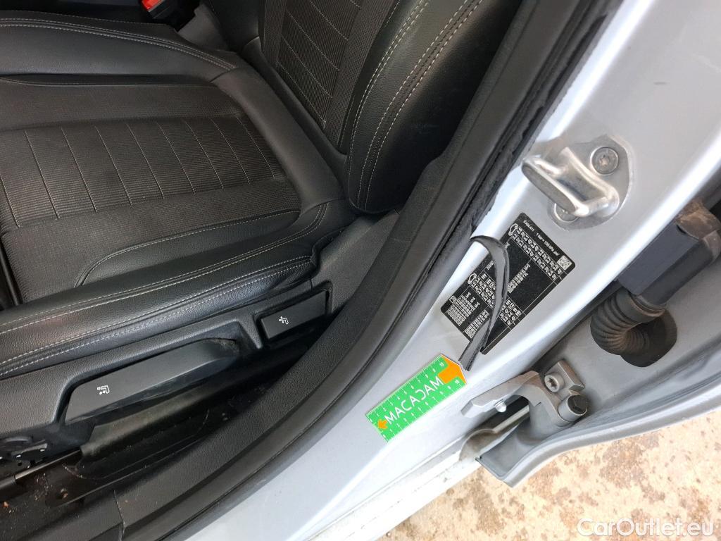  Bmw  Serie 3 Série 3 Touring 318 d Lounge 2.0 150CV BVA8 E6d #11