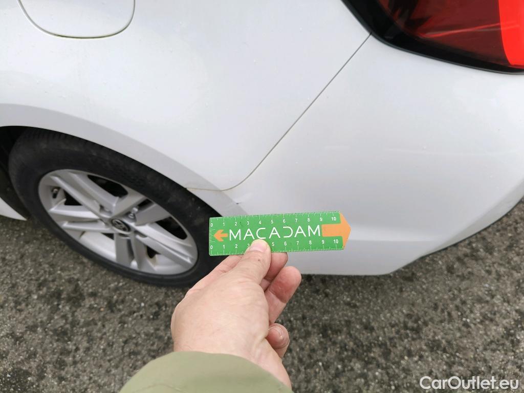  Toyota  Corolla TOYOTA  Touring Sports / 2018 / 5P / Break Hybride 122h Dynamic Business Beyond Zer #15