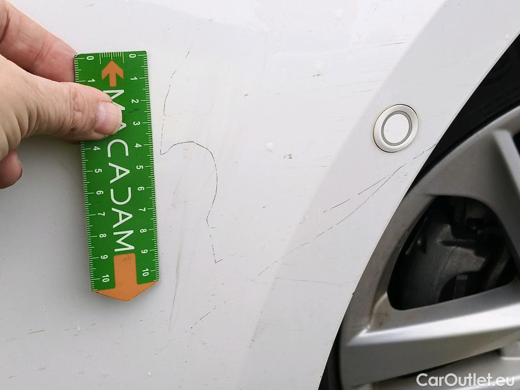  Toyota  Corolla TOYOTA  Touring Sports / 2018 / 5P / Break Hybride 122h Dynamic Business Beyond Zer #23