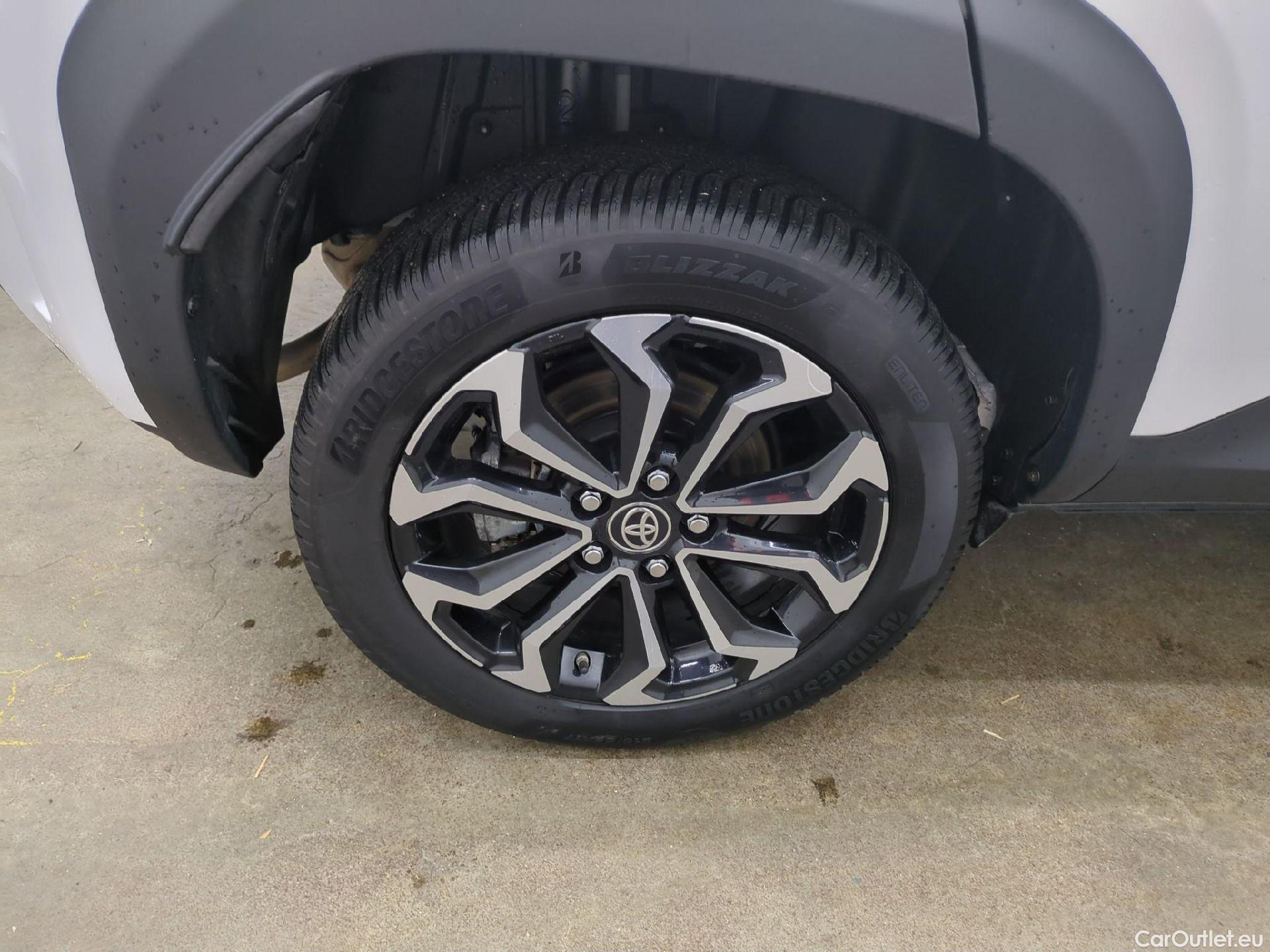  Toyota  Yaris Cross TOYOTA  Hybride / 2021 / 5P / SUV 1.5 HYBRID 116H DESIGN AWD AUTO #11