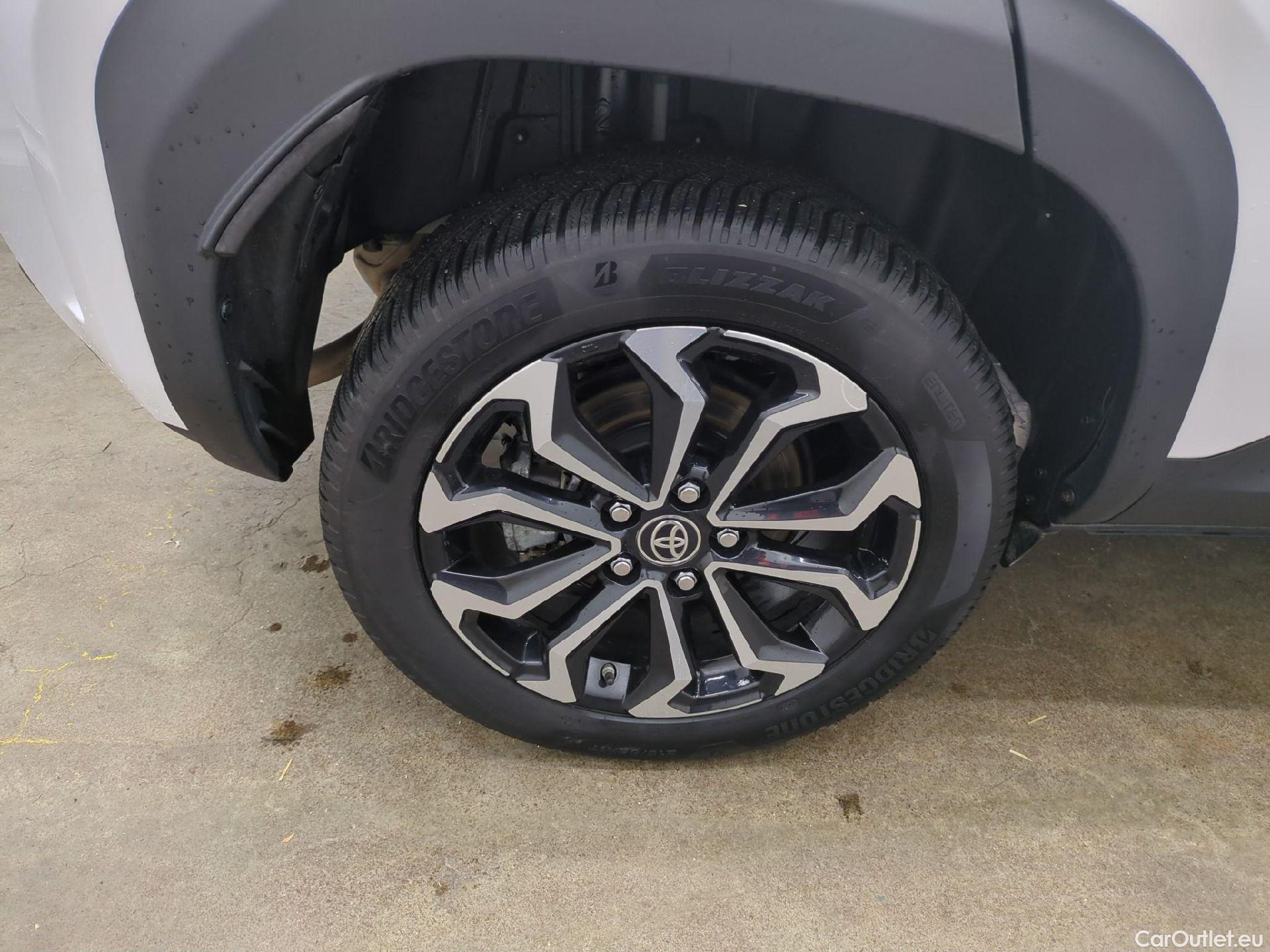  Toyota  Yaris Cross TOYOTA  Hybride / 2021 / 5P / SUV 1.5 HYBRID 116H DESIGN AWD AUTO #12