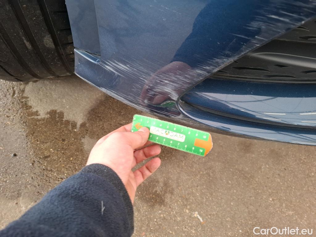  Mercedes  A-Klasse MERCEDES-BENZ Classe A Compact / 2018 / 5P / Berline A 250 e AMG Line 8G-DCT #12