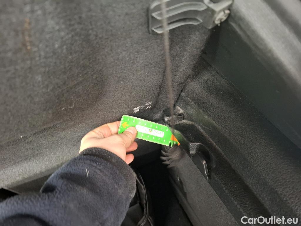  Mercedes  A-Klasse MERCEDES-BENZ Classe A Compact / 2018 / 5P / Berline A 250 e AMG Line 8G-DCT #6