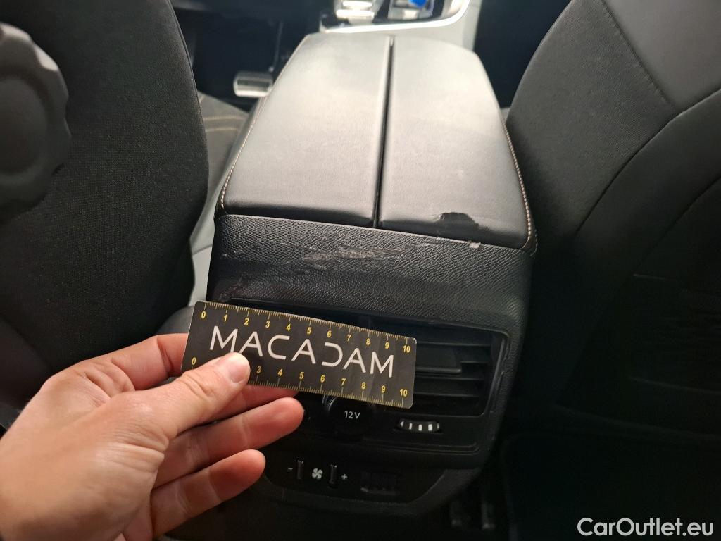  Peugeot  5008  GT Line 1.5 HDi 130CV BVA8 7 Sieges E6dT #24