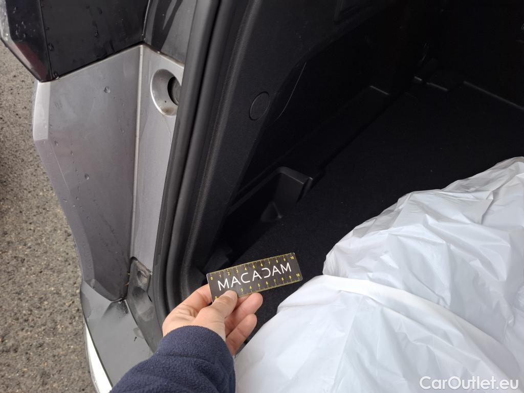  Peugeot  3008  Allure Pack 1.5 HDi 130CV BVA8 E6d #46