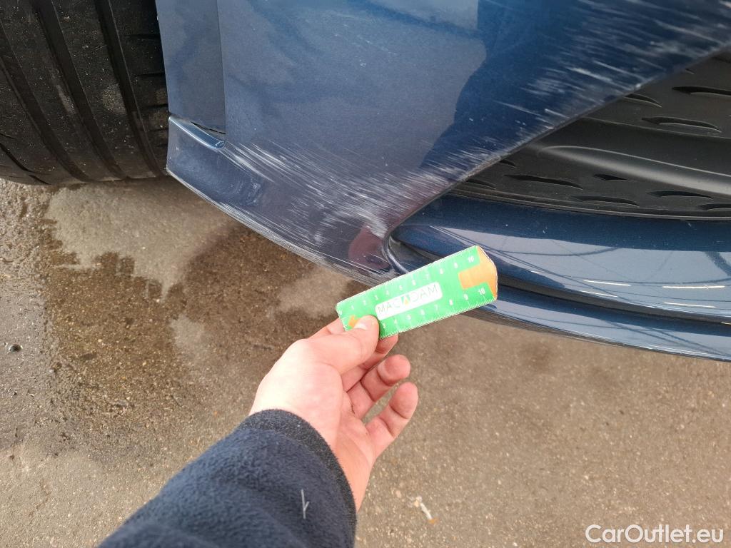  Mercedes  A-Klasse MERCEDES-BENZ Classe A Compact / 2018 / 5P / Berline A 250 e AMG Line 8G-DCT #13