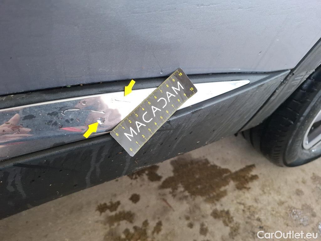  Peugeot  3008  Allure Pack 1.5 HDi 130CV BVA8 E6d #17