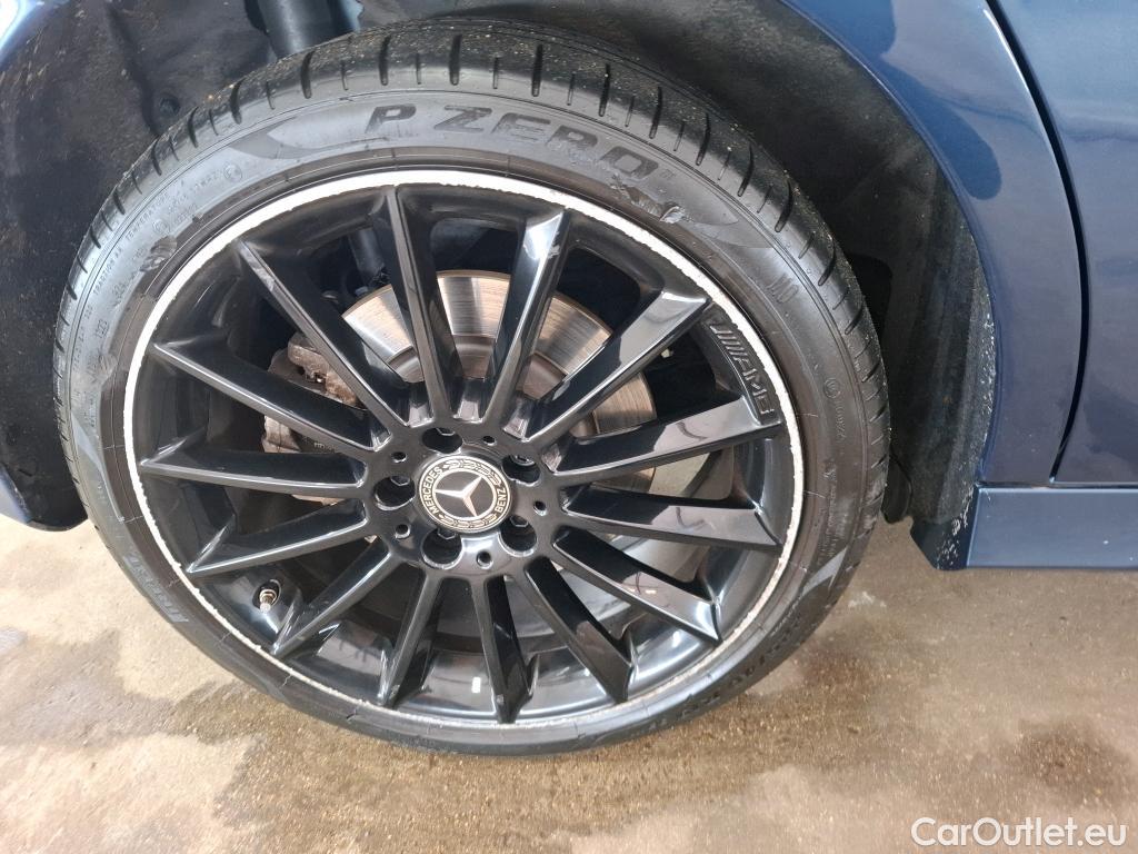  Mercedes  A-Klasse MERCEDES-BENZ Classe A Compact / 2018 / 5P / Berline A 250 e AMG Line 8G-DCT #32