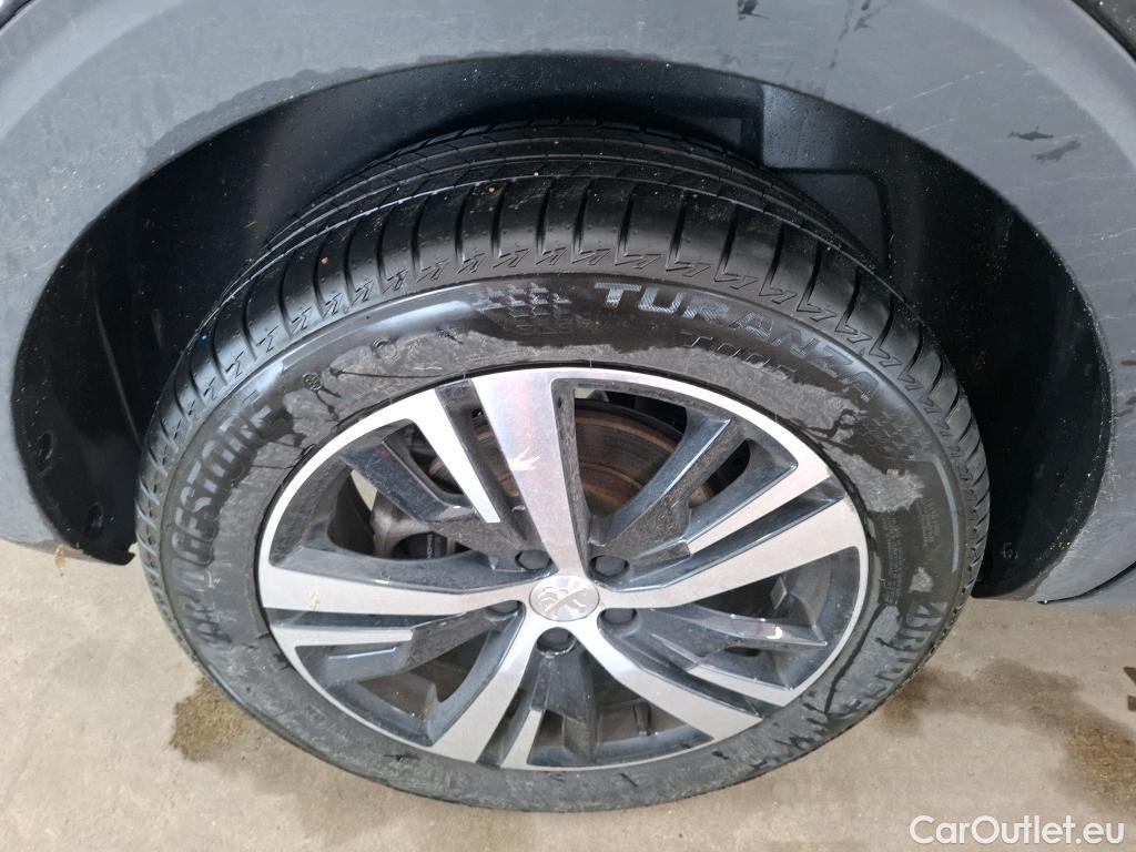  Peugeot  5008  GT Line 1.5 HDi 130CV BVA8 7 Sieges E6dT #32