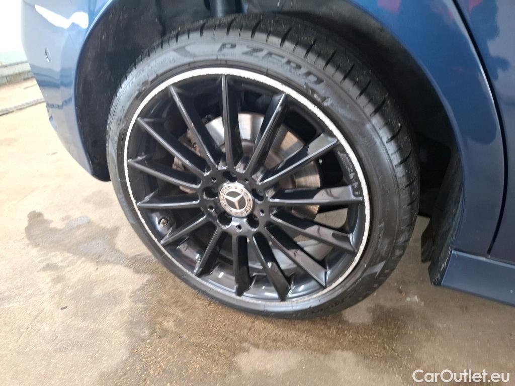  Mercedes  A-Klasse MERCEDES-BENZ Classe A Compact / 2018 / 5P / Berline A 250 e AMG Line 8G-DCT #34