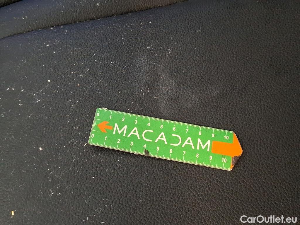  Mercedes  GLC MERCEDES-BENZ  / 2022 / 5P / SUV  300 e Business Line 4MATIC #13