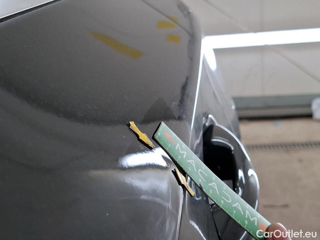  Mercedes  GLC MERCEDES-BENZ  / 2022 / 5P / SUV  300 e Business Line 4MATIC #19