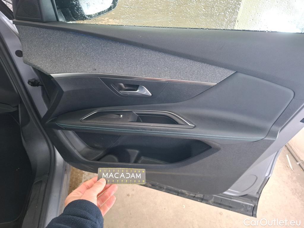  Peugeot  3008  Allure Pack 1.5 HDi 130CV BVA8 E6d #32