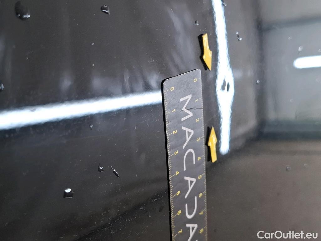  Peugeot  5008  GT Line 1.5 HDi 130CV BVA8 7 Sieges E6dT #40