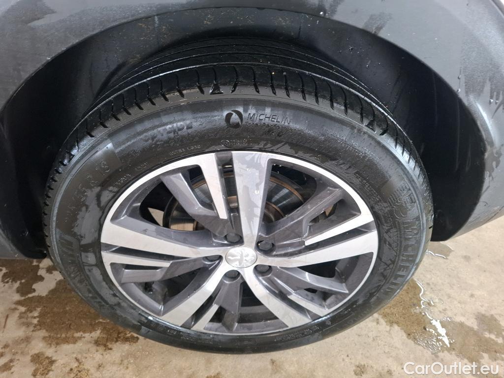  Peugeot  3008  Allure Pack 1.5 HDi 130CV BVA8 E6d #60