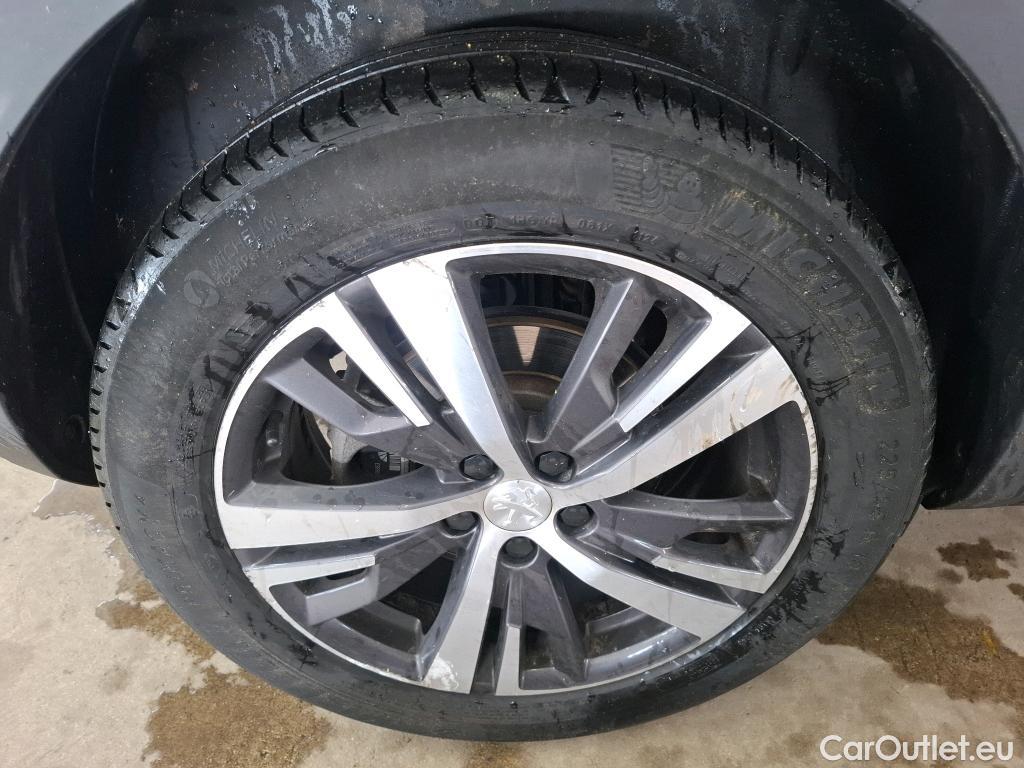  Peugeot  3008  Allure Pack 1.5 HDi 130CV BVA8 E6d #25