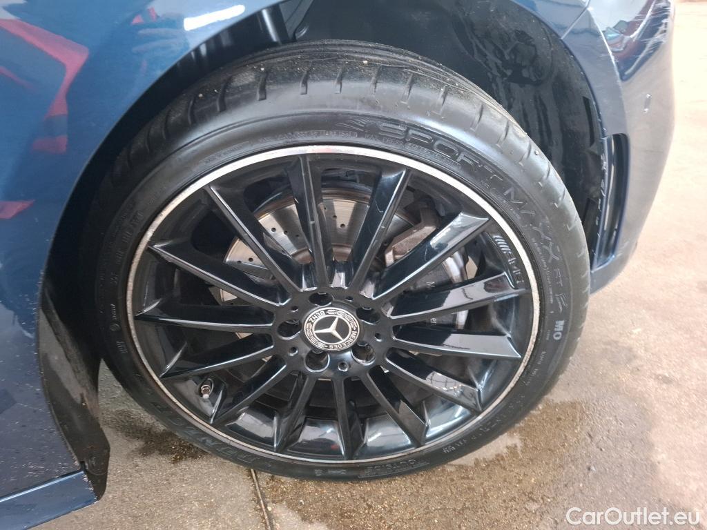  Mercedes  A-Klasse MERCEDES-BENZ Classe A Compact / 2018 / 5P / Berline A 250 e AMG Line 8G-DCT #38